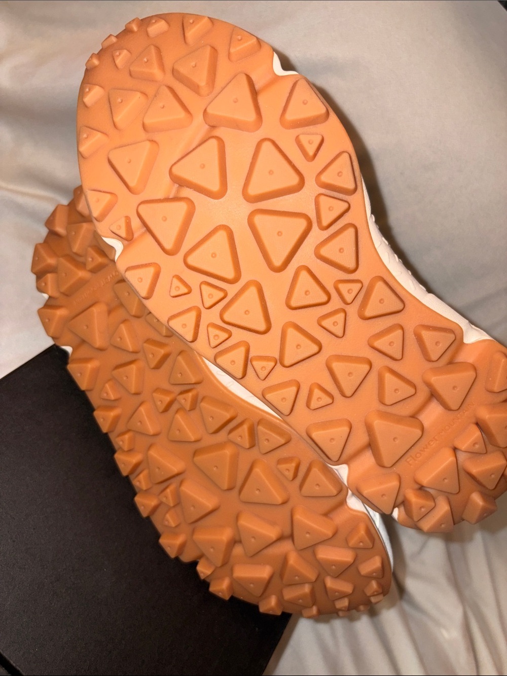 NWT Flower Mountain YAMANO 3 WOMAN KAISO - Eco-suede technical fabric Sneaker - Picture 14 of 15